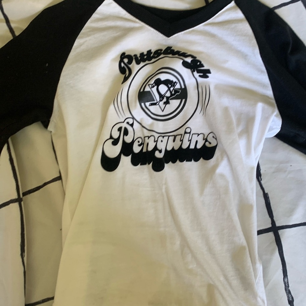 White and black, long cropped sleeve, Pittsburgh Penguins, NHL girls shirt